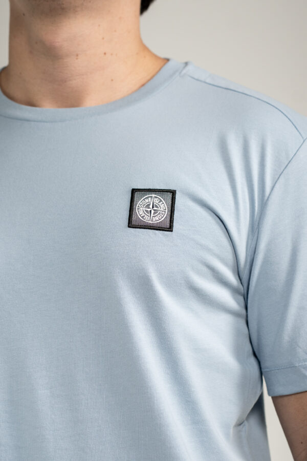 Stone Island – Basic T-Shirt Light Blue tweede afbeelding
