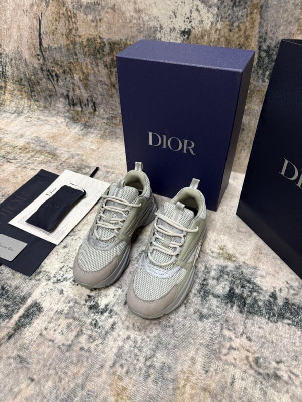 Dior – Sneaker B22 Grey tweede afbeelding