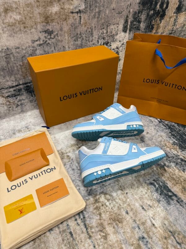 Louis Vuitton – Sneaker LV Trainer White/Light Blue tweede afbeelding