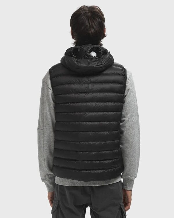 CP Company – DD Shell Goggle Down Gilet tweede afbeelding