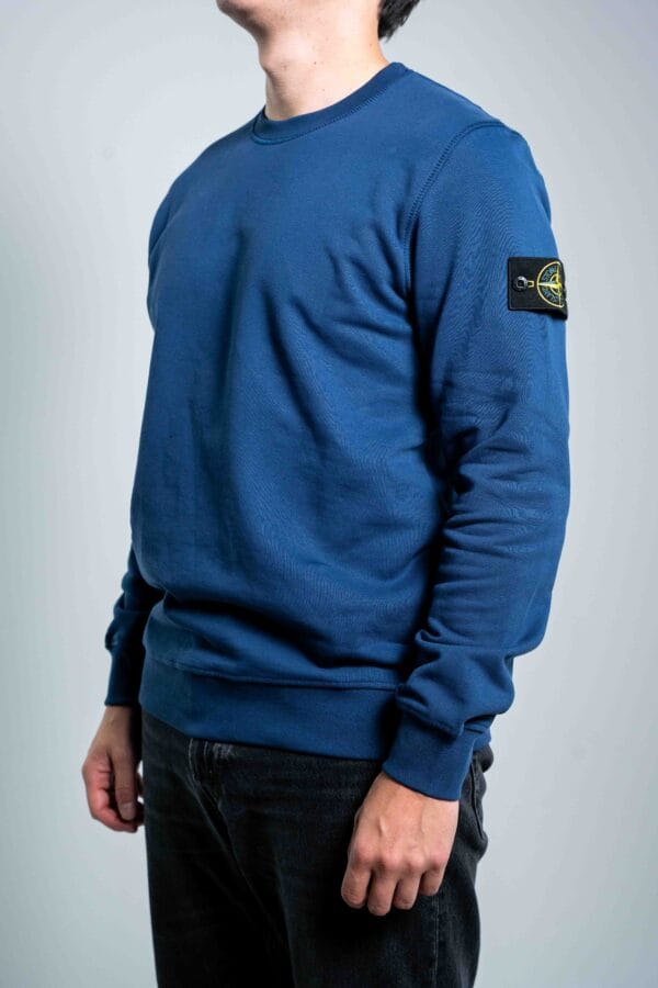 Stone Island – Basic Sweater Indigo tweede afbeelding
