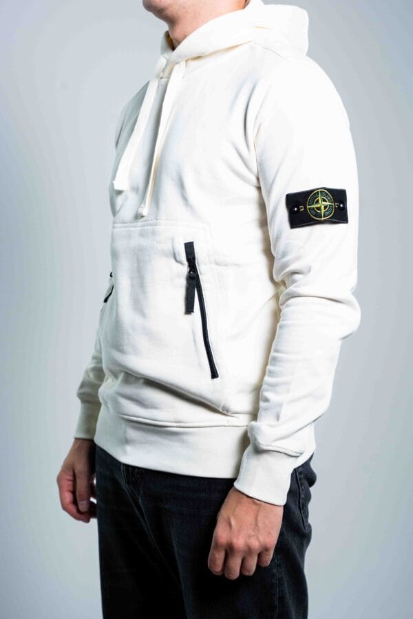 Stone Island – Hoodie Broken White tweede afbeelding