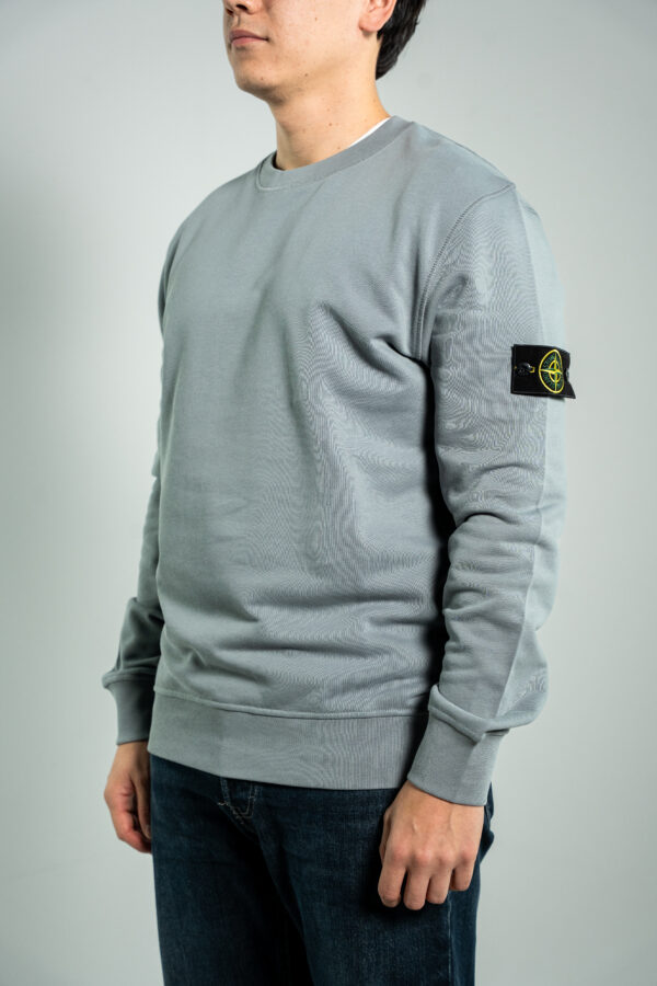 Stone Island – Basic Sweater Smoke Grey tweede afbeelding
