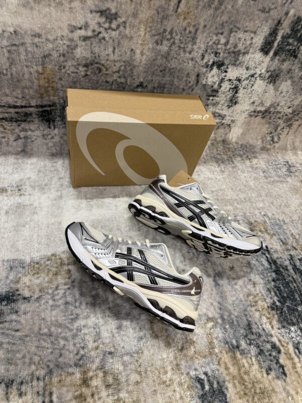 Asics – Gel Kayano 14 Silver Black Brown tweede afbeelding
