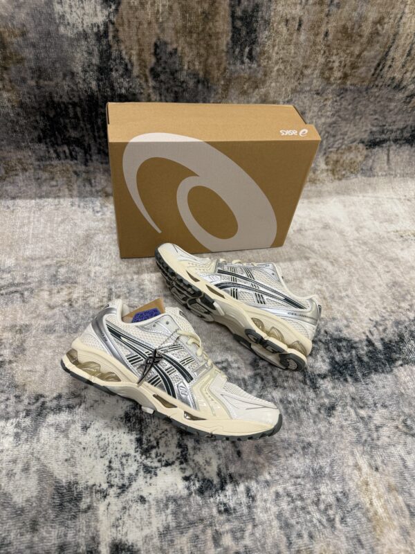 Asics – Gel Kayano 14 Birch / Dark Pewter tweede afbeelding