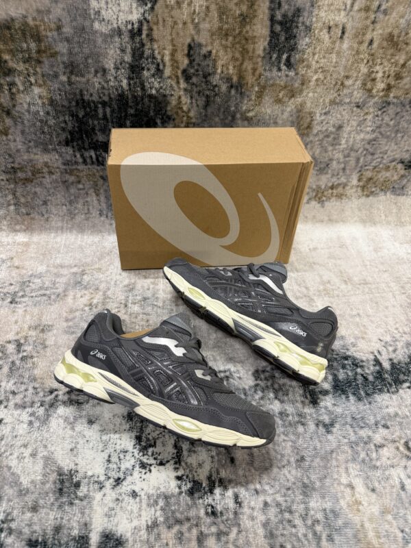 Asics – Gel Nyc Beige Grey tweede afbeelding