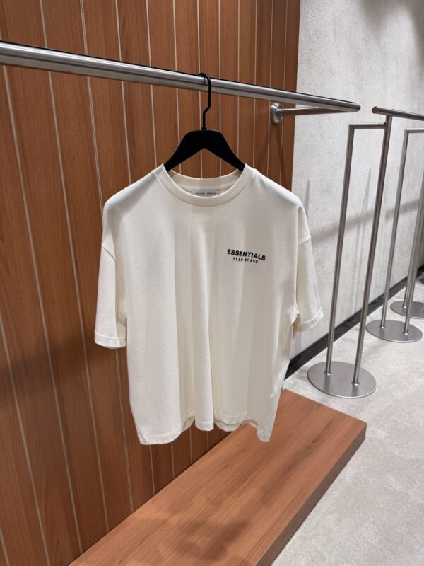 Fear of God – Essentials T-Shirt Beige