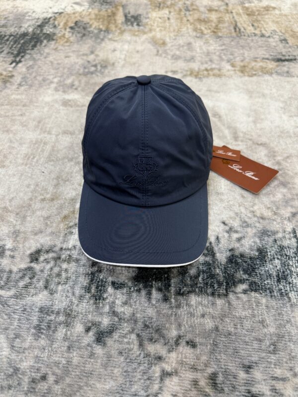 Loro Piana – Cap Indigo