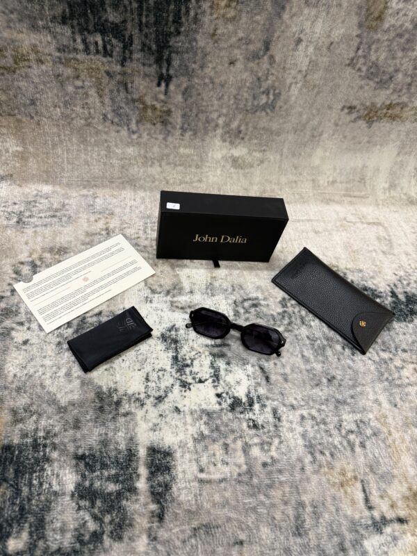 John Dalia – Milla C100 Black 7 tweede afbeelding