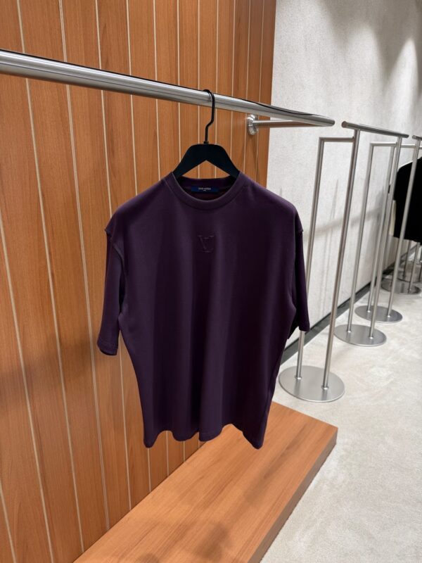 Louis Vuitton – Embossed T-shirt Purple