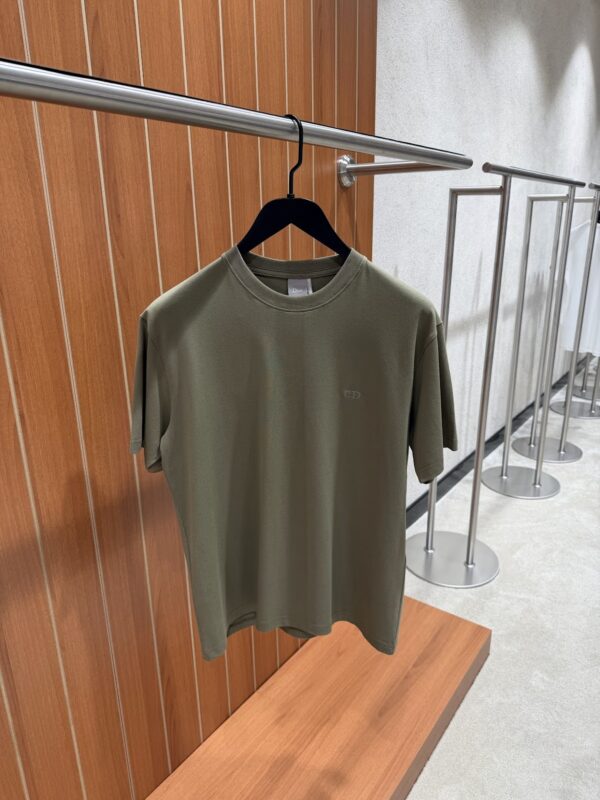 Dior – Basic CD T-shirt Khaki