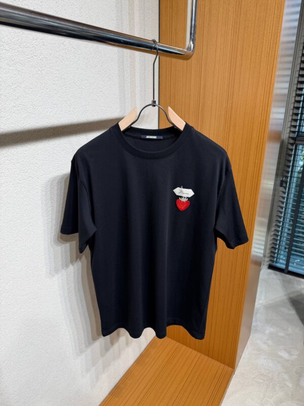 Jacquemus – Strawberry T-shirt Black