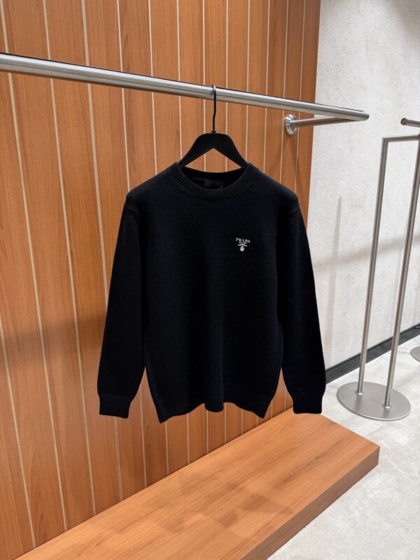Prada – Knitted Sweater Black