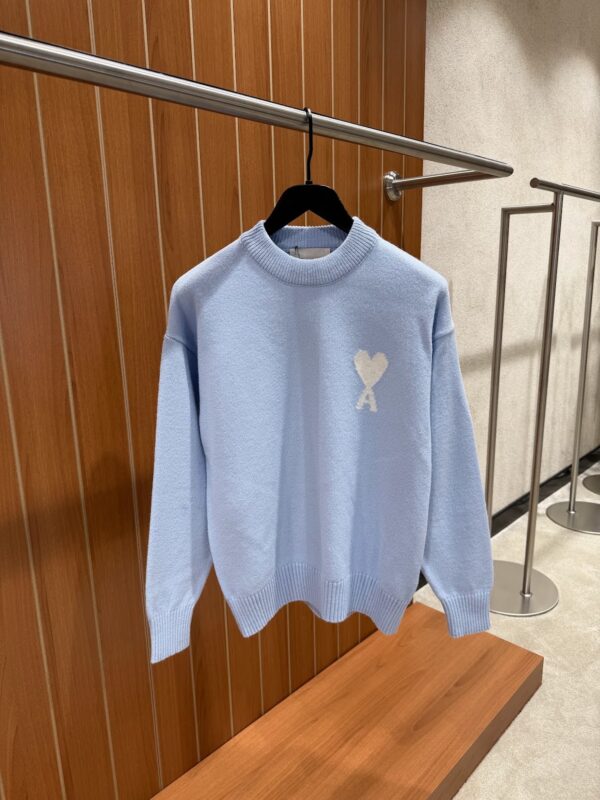 AMI – Heart Knitted Sweater Light Blue