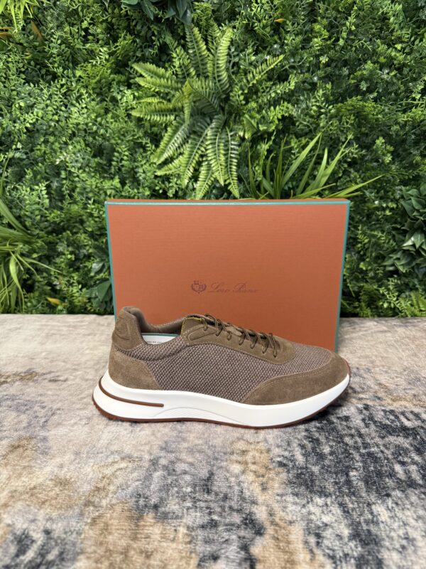 Loro Piana – Weekend Walk Mayfield