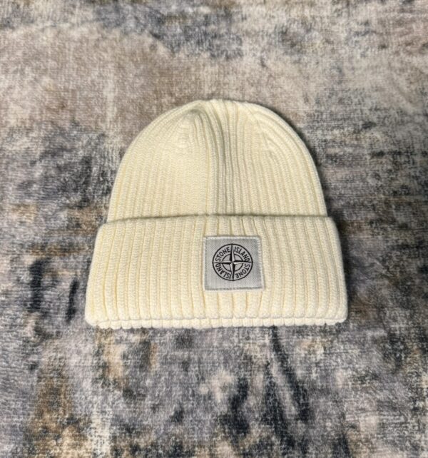 Stone Island – Ghost Beanie Broken White