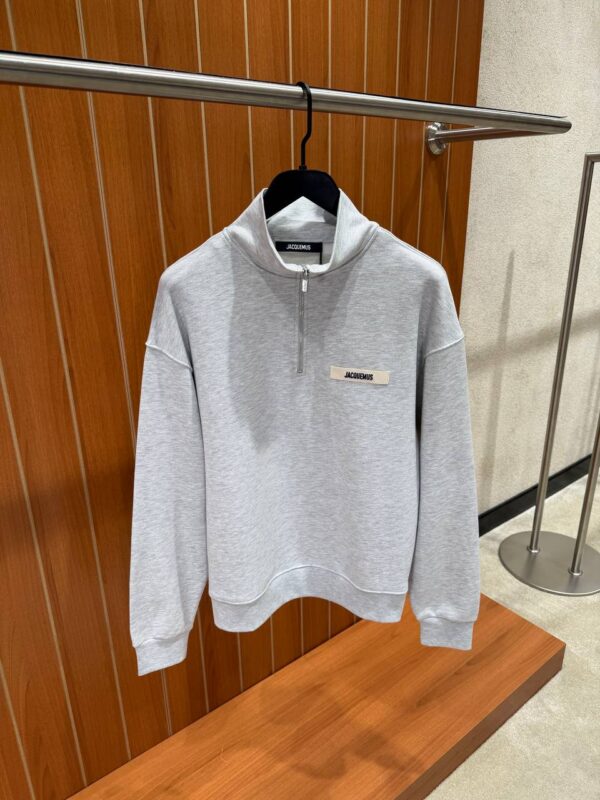 Jacquemus – Halfzip Sweater Grey