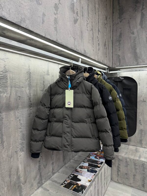 Canada Goose – Macmillan Grey Black Logo