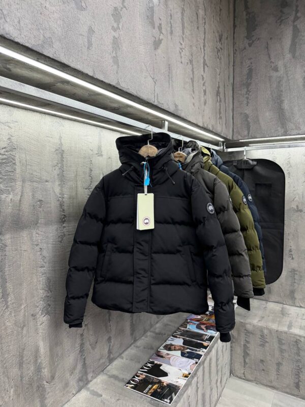 Canada Goose – Macmillan Black on Black Logo