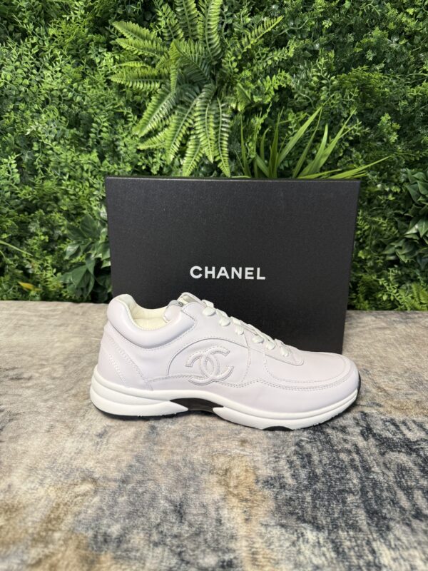 Chanel – Running Sneakers White