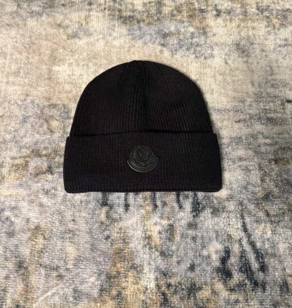 Moncler – Beanie Black on Black Logo